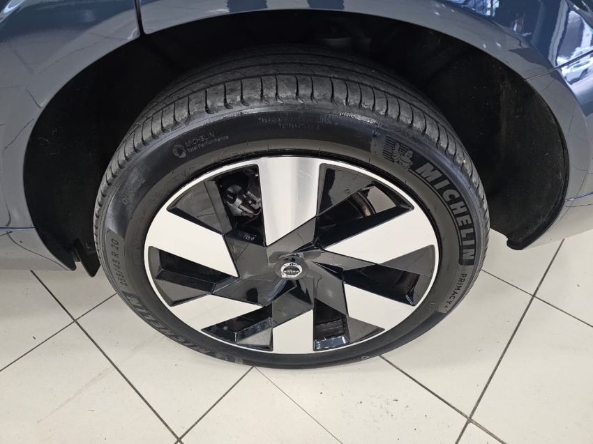 volvo xc60 2.0 t8 recharge ultimate awd geartronic 1.9 hibrido 5p automatico 202414