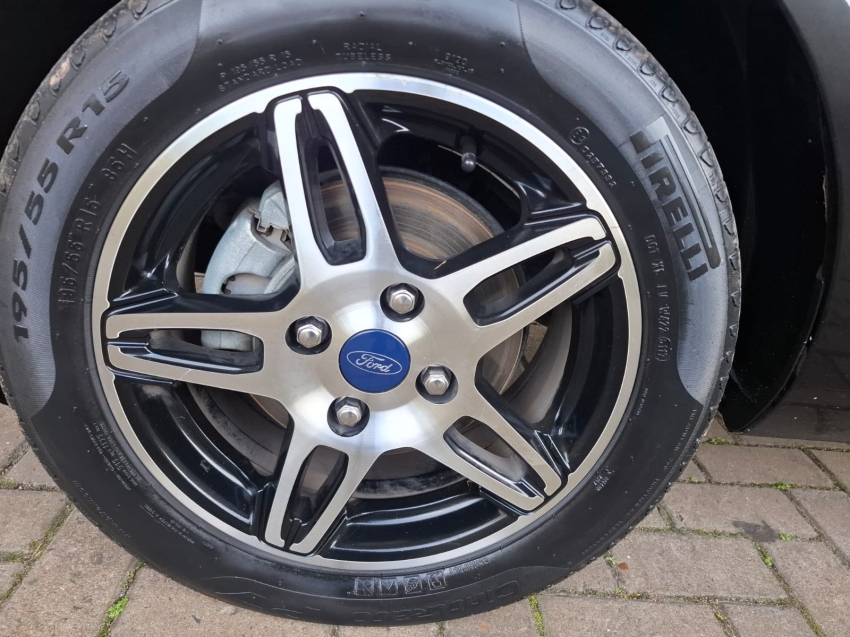 ford fiesta 1.6 ti-vct flex sel powershift 4p automatico 201814