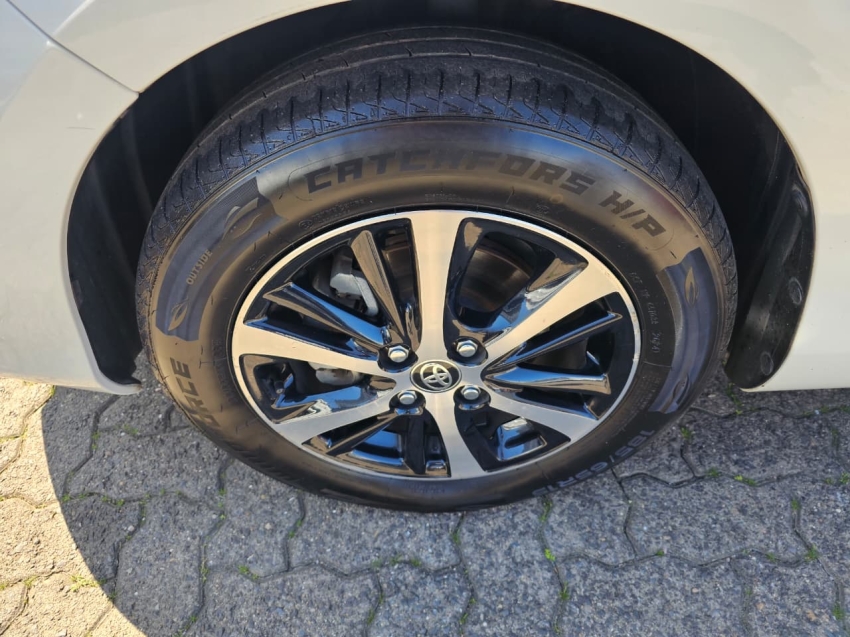 toyota yaris 1.5 16v flex xs multidrive 4p automatico 201914
