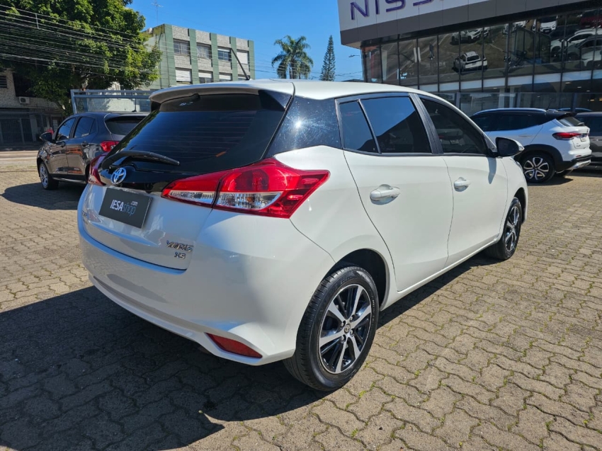 toyota yaris 1.5 16v flex xs multidrive 4p automatico 20195