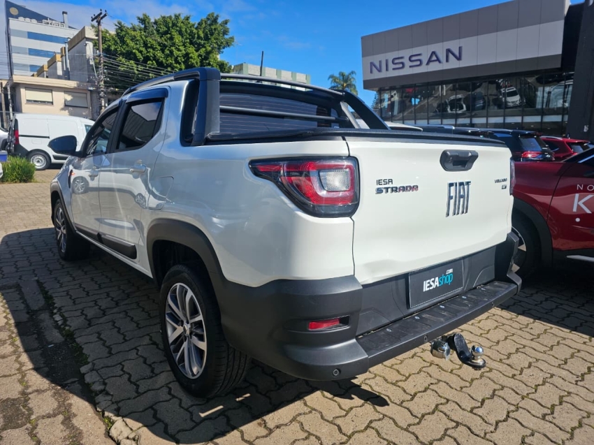 fiat strada 1.3 firefly flex volcano cd cvt 4p automatico 20233