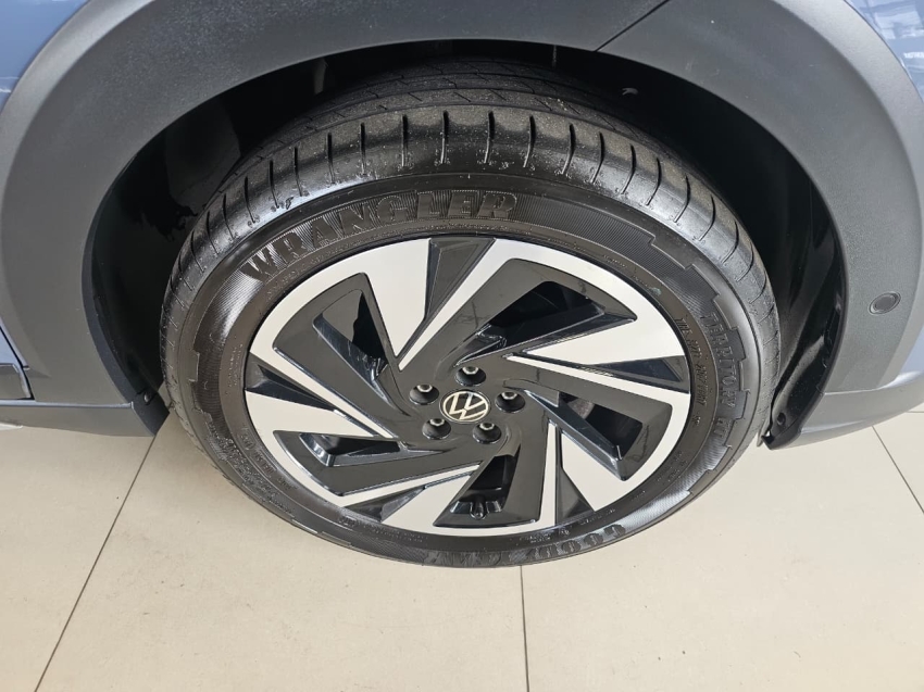 volkswagen nivus 1.0 200 tsi total flex highline automatico 5p 202614
