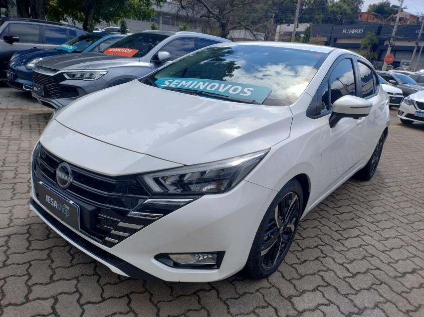 nissan versa 1.6 16v flex exclusive xtronic 1.0 gasolina 4p automatico 2026