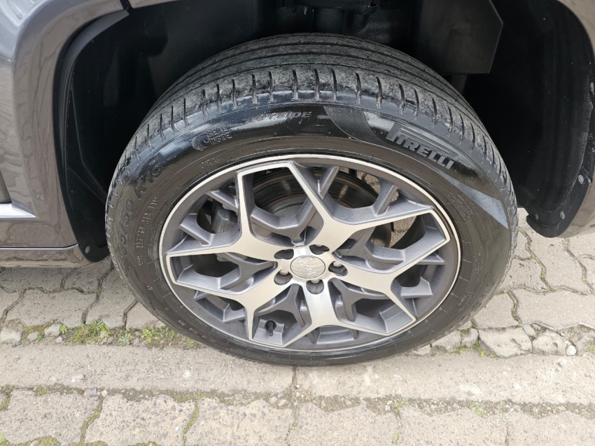 jeep commander 2.0 td380 turbo diesel overland at9 4p automatico 202215