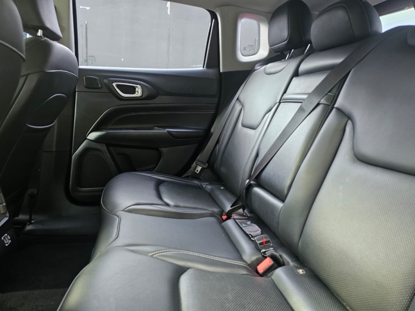 jeep compass 1.3 t270 turbo flex longitude at6 4p automatico 20237