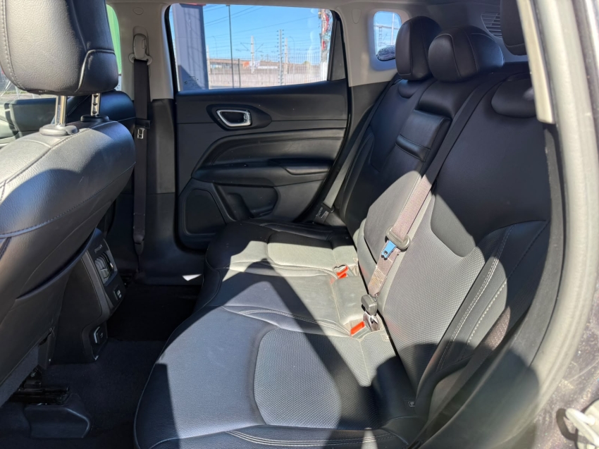 jeep compass 1.3 t270 turbo flex longitude at6 4p automatico 20227