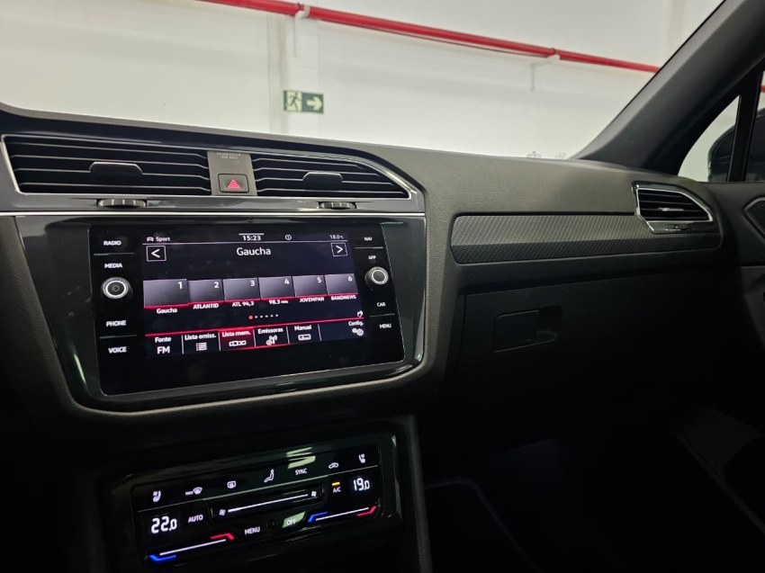 volkswagen tiguan 2.0 300 tsi gasolina allspace r-line automatico 4p 202412