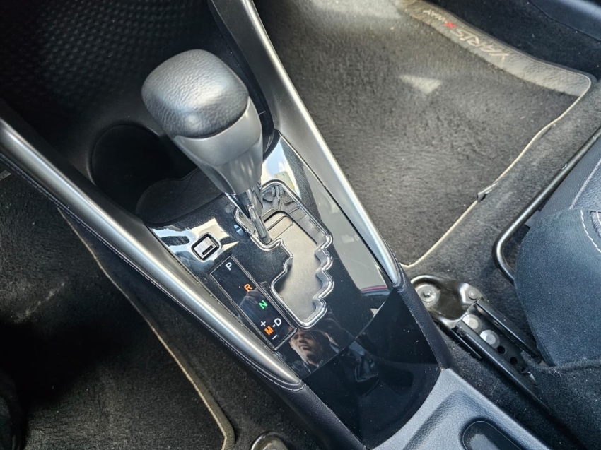 toyota yaris 1.5 16v flex x way multidrive 4p automatico 202011