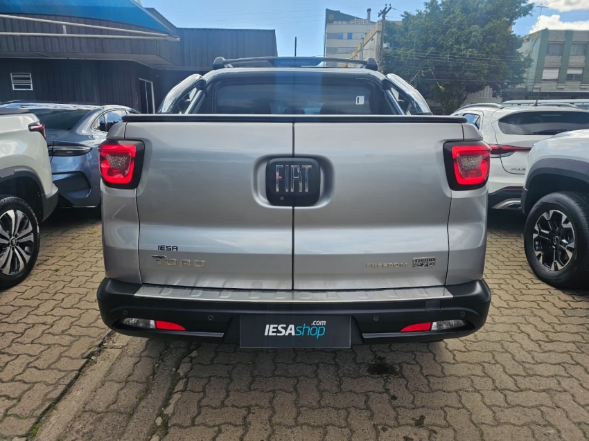 fiat toro 1.3 turbo 270 flex freedom at6 4p automatico 20224