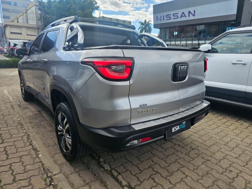 fiat toro 1.3 turbo 270 flex freedom at6 4p automatico 20223
