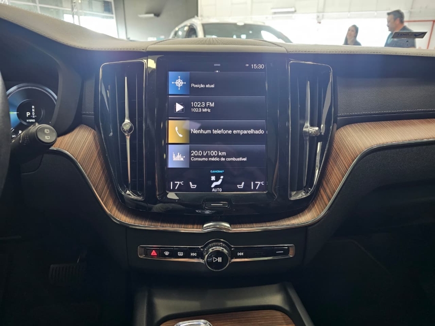 volvo xc60 2.0 t8 hybrid inscription awd geartronic hibrido 4p automatico 202111