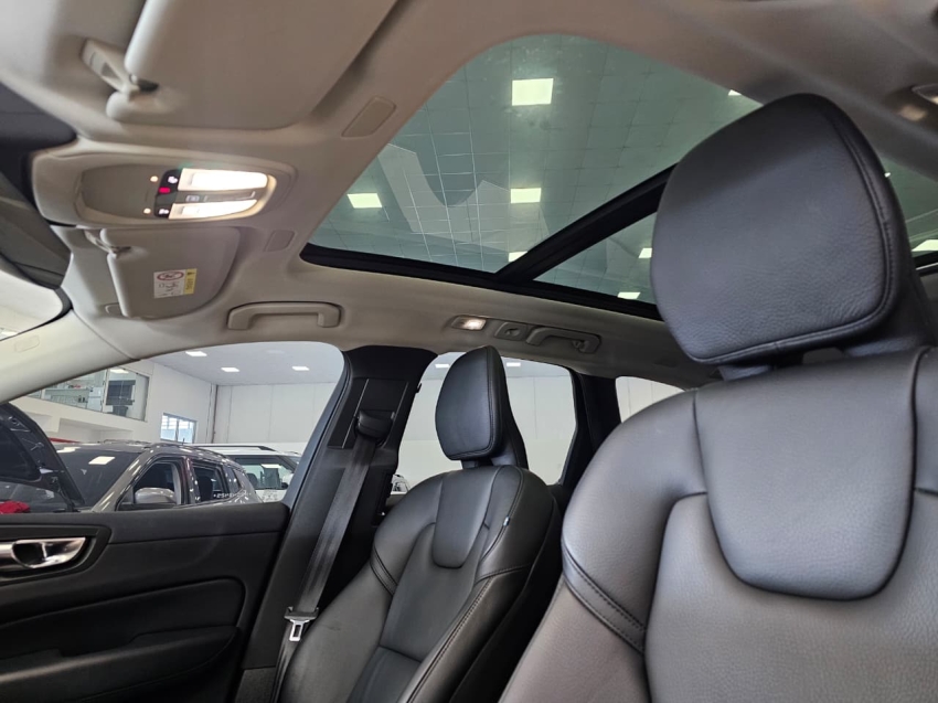 volvo xc60 2.0 t8 recharge inscription expression awd geartronic hibrido 4p automatico 20227