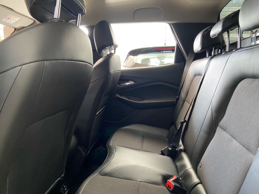chevrolet montana 1.2 turbo flex ltz automatico 4p 2025