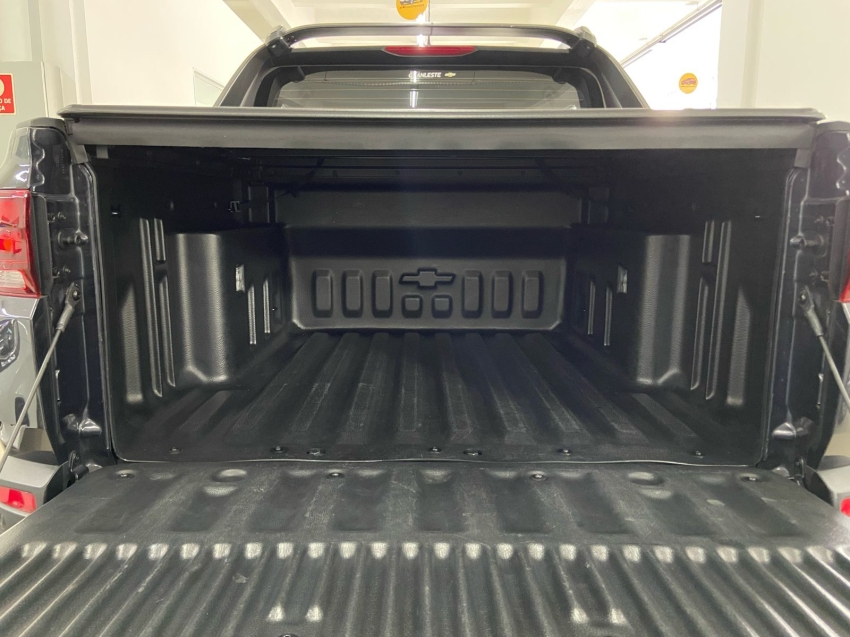 chevrolet montana 1.2 turbo flex rs automatico 4p 2024