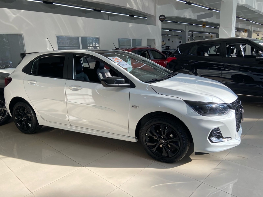 chevrolet onix 1.0 turbo flex rs automatico 4p 2025