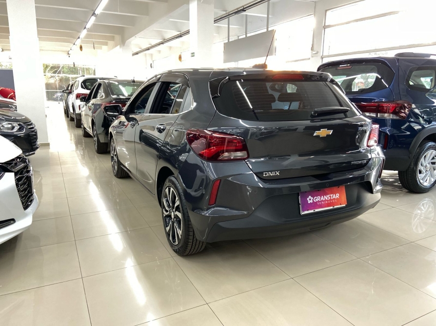 chevrolet onix 1.0 turbo flex premier automatico 4p 2025