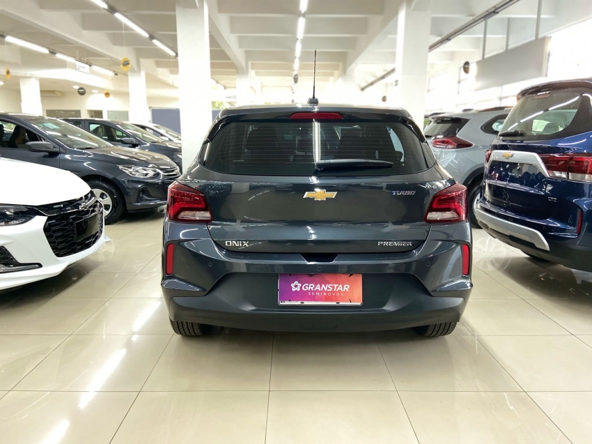 chevrolet onix 1.0 turbo flex premier automatico 4p 2025