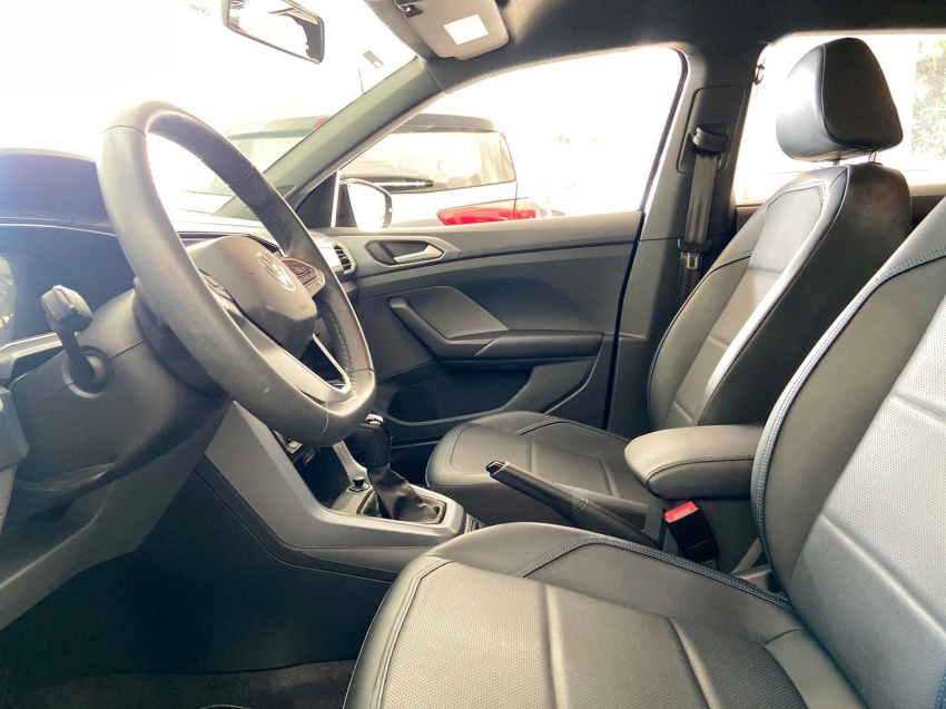 volkswagen t-cross 1.0 200 tsi total flex the town automatico 4p 2024