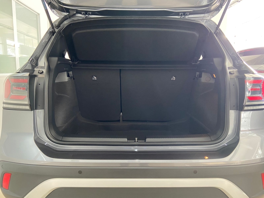 volkswagen t-cross 1.0 200 tsi total flex comfortline automatico 4p 2025