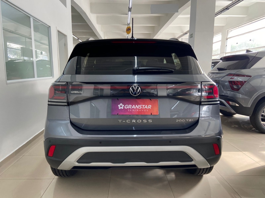 volkswagen t-cross 1.0 200 tsi total flex comfortline automatico 4p 2025