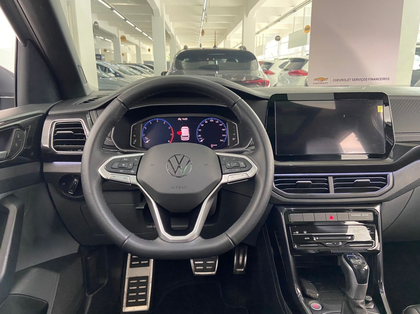 volkswagen t-cross 1.0 200 tsi total flex comfortline automatico 4p 2025