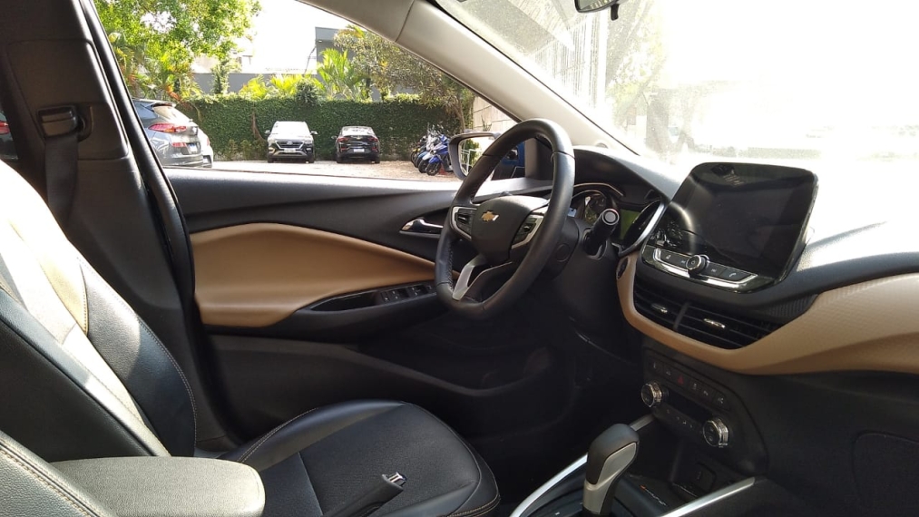 chevrolet onix 1.0 turbo flex premier automatico 4p 2024