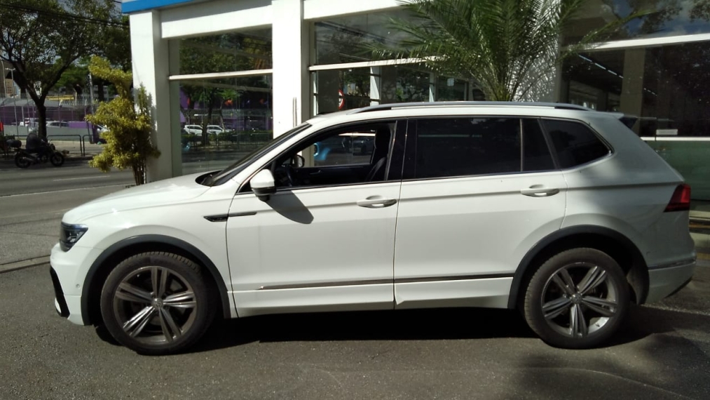 volkswagen tiguan 2.0 350 tsi gasolina allspace r-line 4motion dsg 4p automatico 20182 volkswagen tiguan 2.0 350 tsi gasolina allspace r-line 4motion dsg 4p automatico 20182