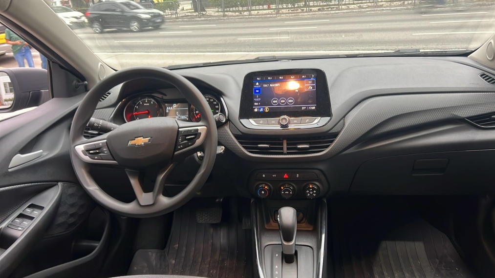 chevrolet onix 1.0 turbo flex automatico 4p 2025