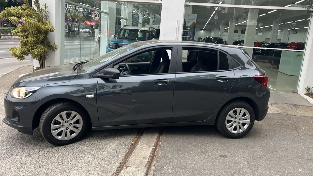 chevrolet onix 1.0 turbo flex automatico 4p 2025