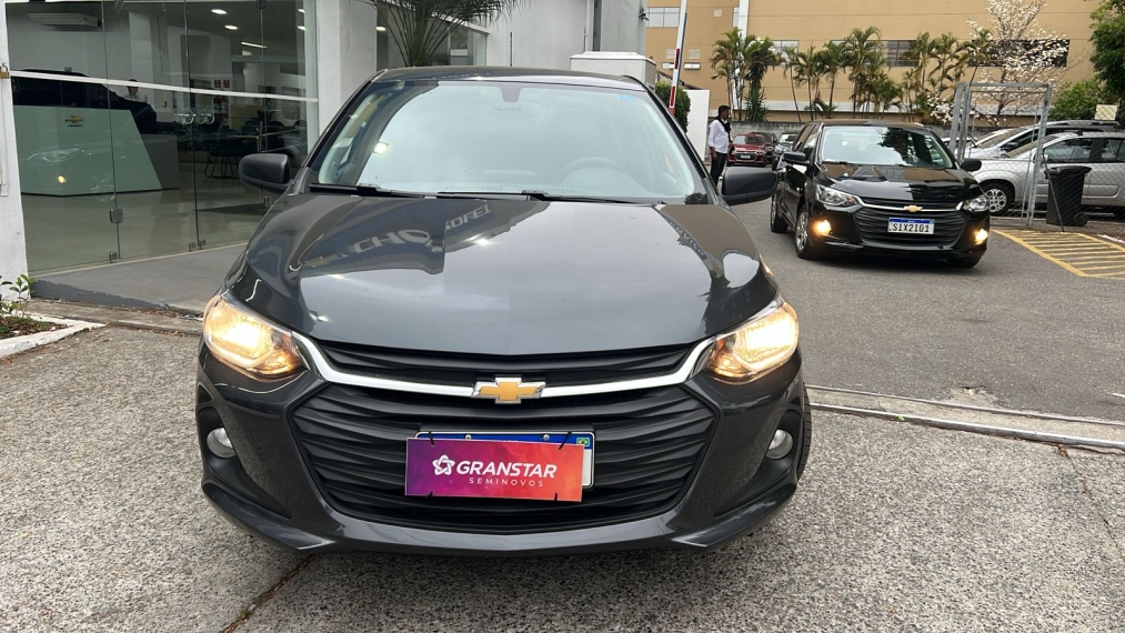 chevrolet onix 1.0 turbo flex automatico 4p 2025