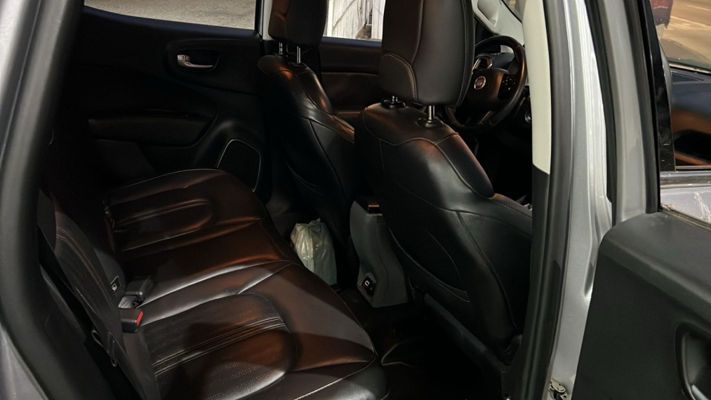 fiat toro 2.0 16v turbo diesel volcano 4wd at9 4p automatico 2021