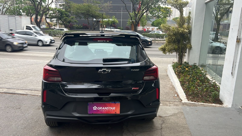chevrolet onix 1.0 turbo flex rs automatico 4p 2025