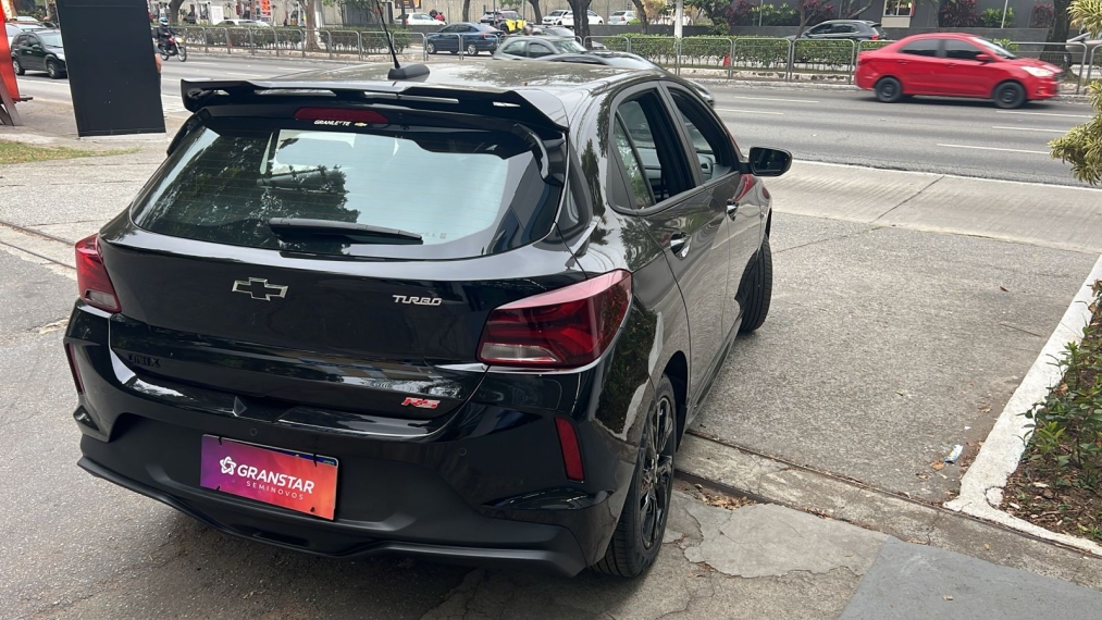 chevrolet onix 1.0 turbo flex rs automatico 4p 2025