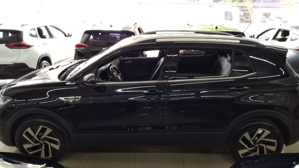 volkswagen t-cross 1.4 250 tsi total flex highline automatico 4p 2025