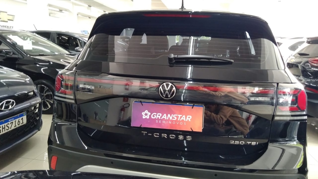 volkswagen t-cross 1.4 250 tsi total flex highline automatico 4p 2025