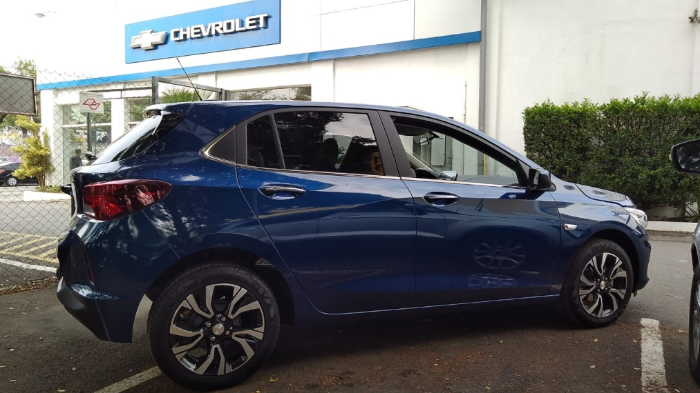 chevrolet onix 1.0 turbo flex premier automatico 4p 20256