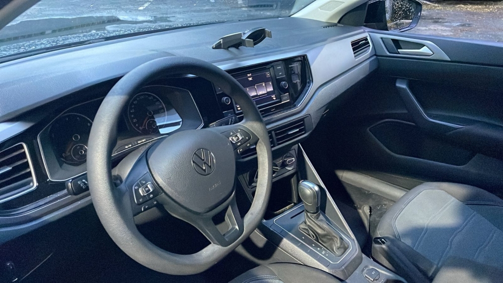 volkswagen nivus 1.0 200 tsi total flex comfortline automatico 4p 20215