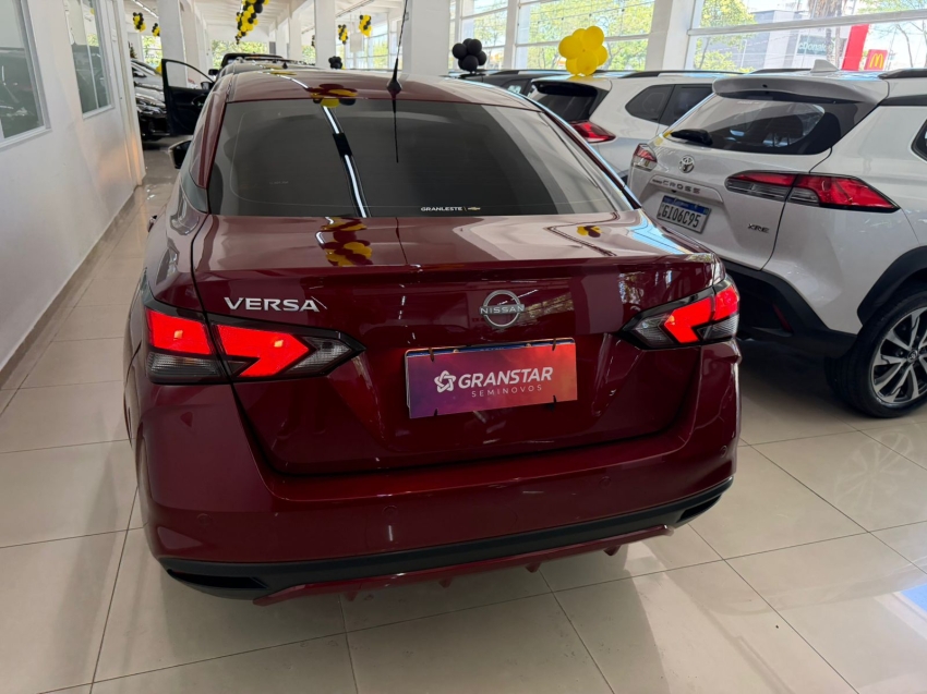 nissan versa 1.6 16v flex advance xtronic 4p automatico 20256
