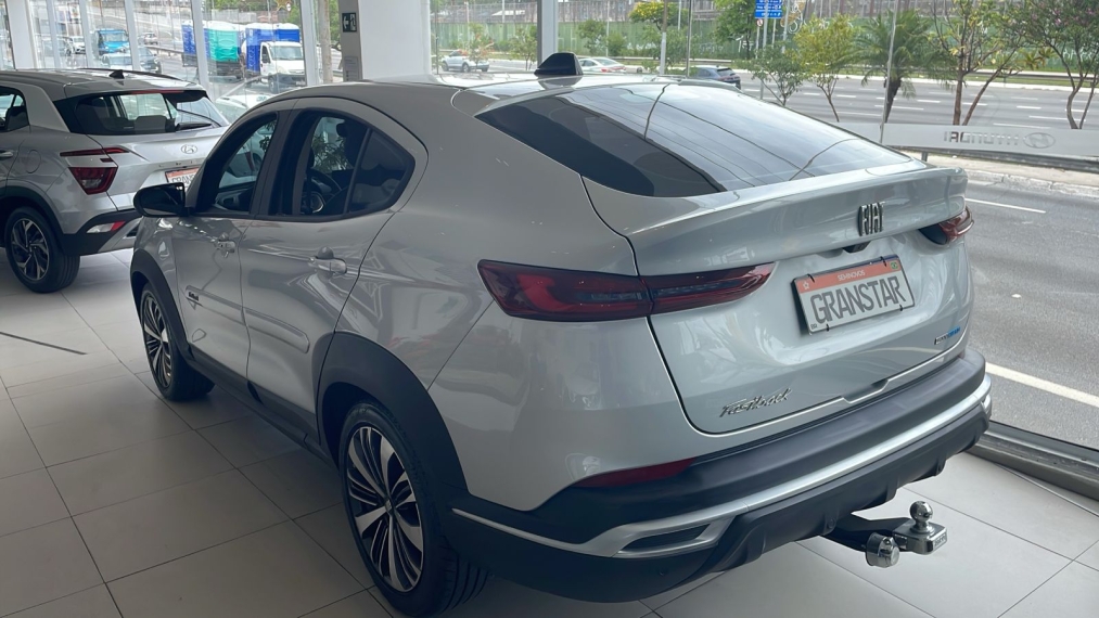 fiat fastback 1.0 turbo 200 hybrid audace cvt flex 4p automatico 20252