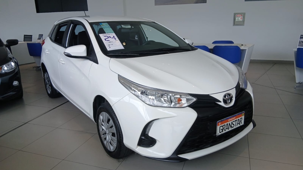 toyota yaris 1.5 16v flex xl multidrive 4p automatico 20242