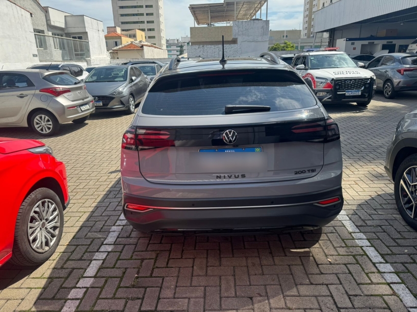 volkswagen nivus 1.0 200 tsi total flex highline automatico 4p 20227
