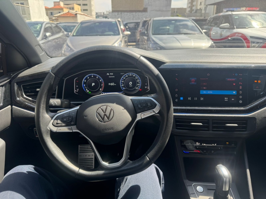 volkswagen nivus 1.0 200 tsi total flex highline automatico 4p 20223