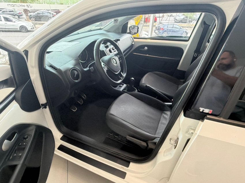 volkswagen up 1.0 tsi move 12v flex 4p manual 201910
