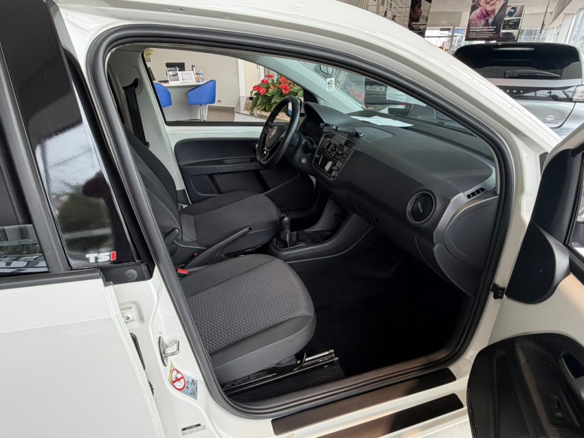 volkswagen up 1.0 tsi move 12v flex 4p manual 201912