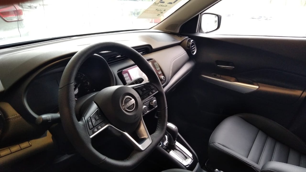 nissan kicks play 1.6 16v flexstart advance plus xtronic flex 4p automatico 2025