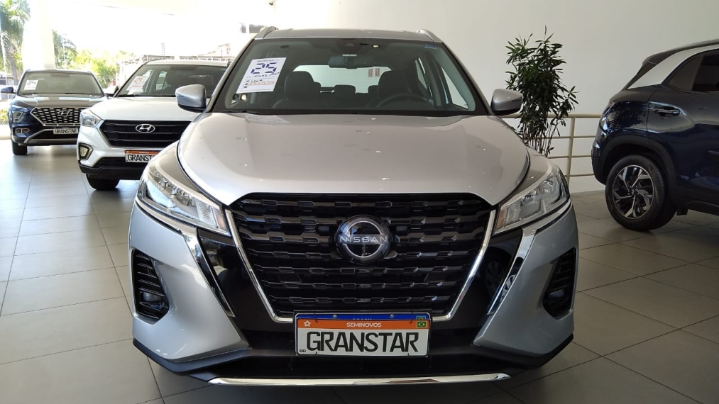 nissan kicks play 1.6 16v flexstart advance plus xtronic flex 4p automatico 2025