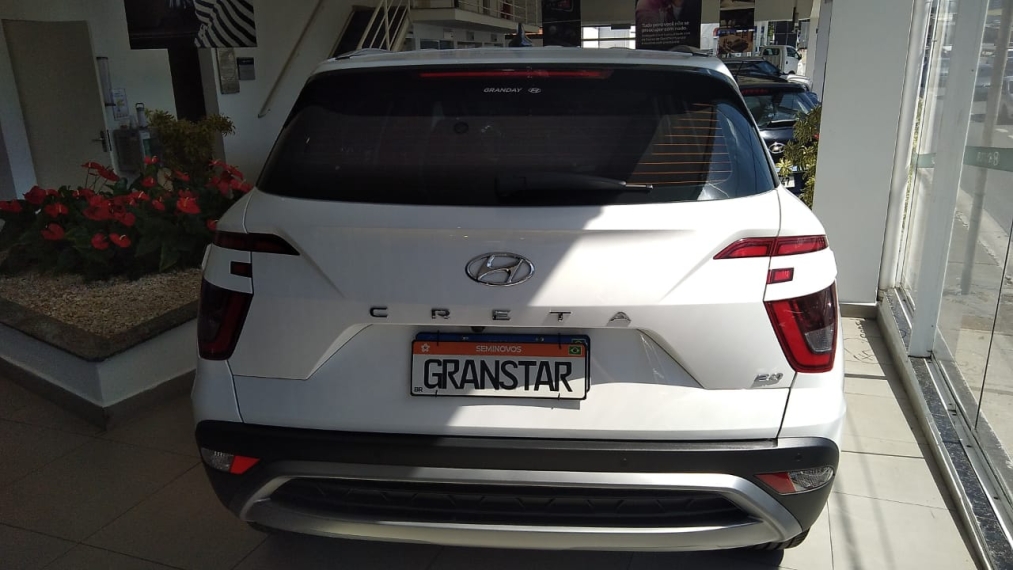 hyundai creta 2.0 flex ultimate automatico 4p 2025
