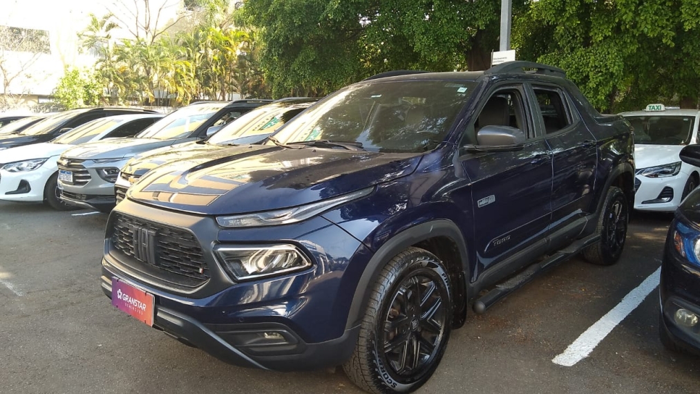 fiat toro 2.0 16v turbo diesel ultra 4wd at9 4p automatico 2022