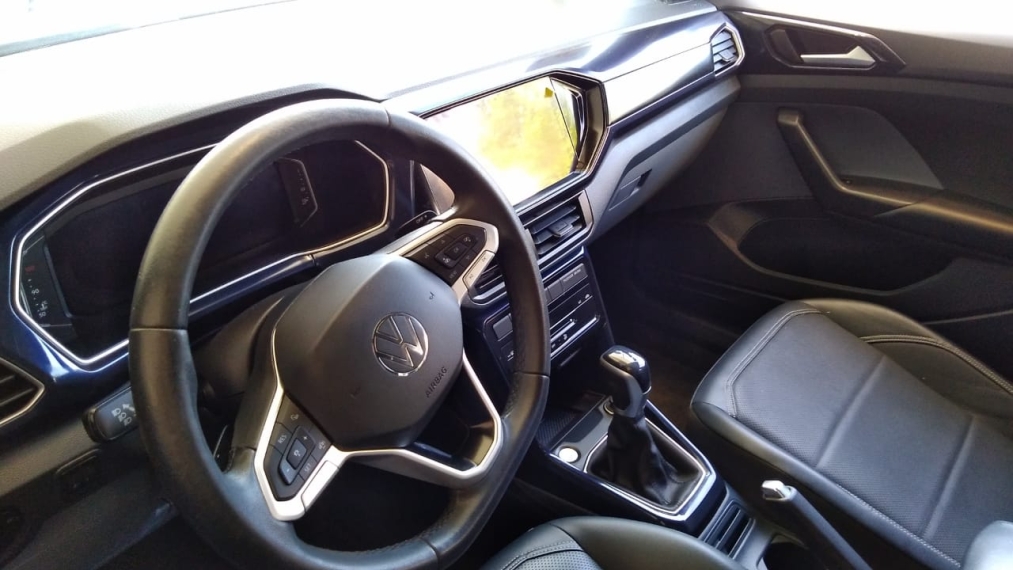 volkswagen t-cross 1.0 200 tsi total flex comfortline automatico 4p 202410 volkswagen t-cross 1.0 200 tsi total flex comfortline automatico 4p 202410