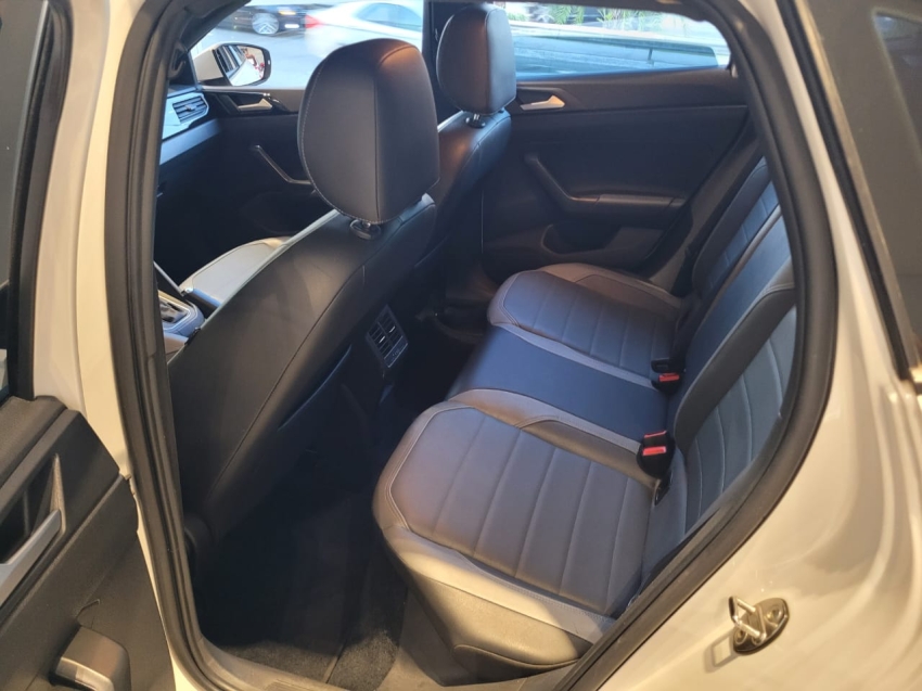 volkswagen nivus 1.0 200 tsi total flex highline automatico 4p 20214